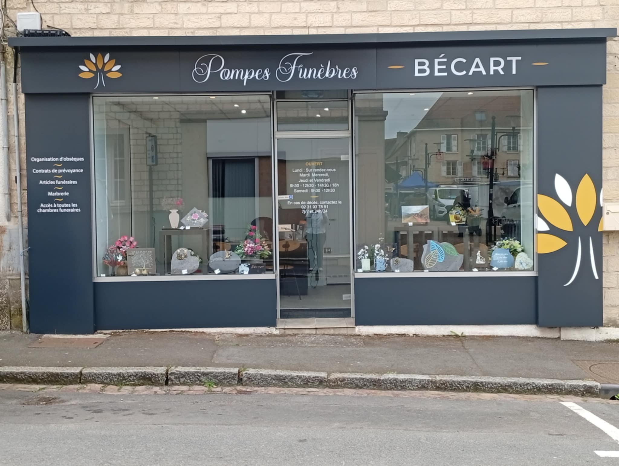 vitrine agence rue Pierre Gringoire Thury-Harcourt-le-Hom